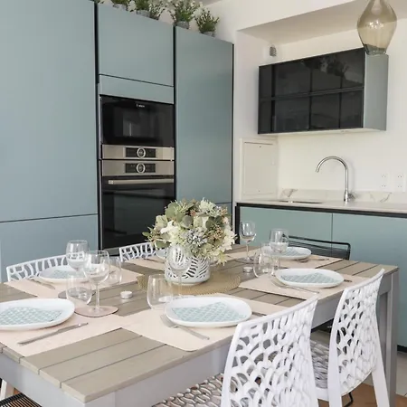 Le Cedre, Neuf Et Decoration Soignee *